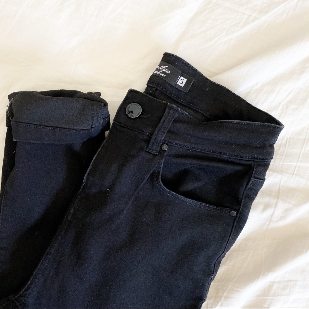 Ripped Knee Skinny Jeans